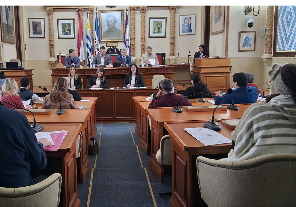 Segunda jornada del Congreso Nacional de Ediles, avanza con intenso trabajo en comisiones y bancadas en Paysandú.