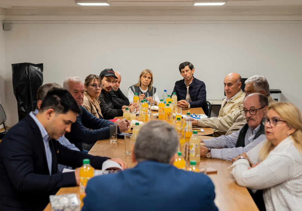 Las Juntas Departamentales de Paysandú y Artigas articulan agenda internacional y fronteriza.